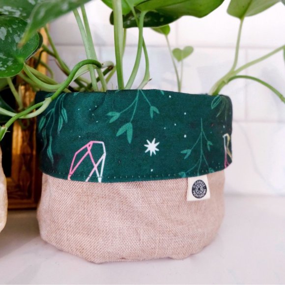 Goddess Provisions Fabric Plant Pot Holder - Picture 3 of 3